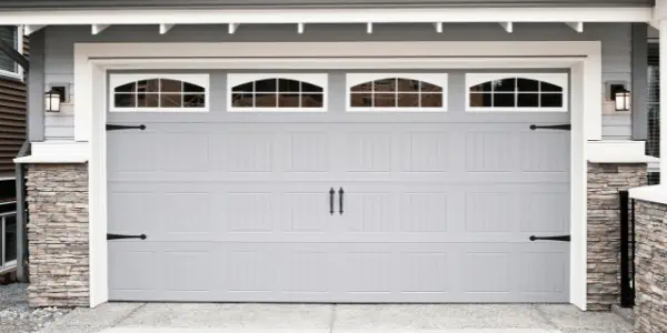 Enclosed Walkway Between House and Garage